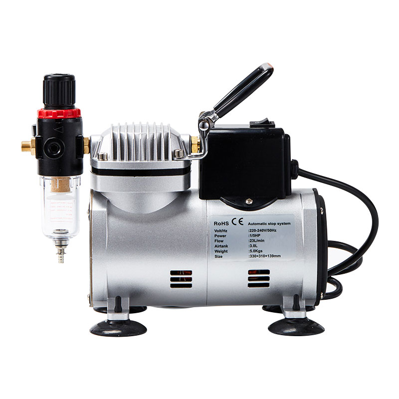 BT-18 Airbrush-compressor en airbrush